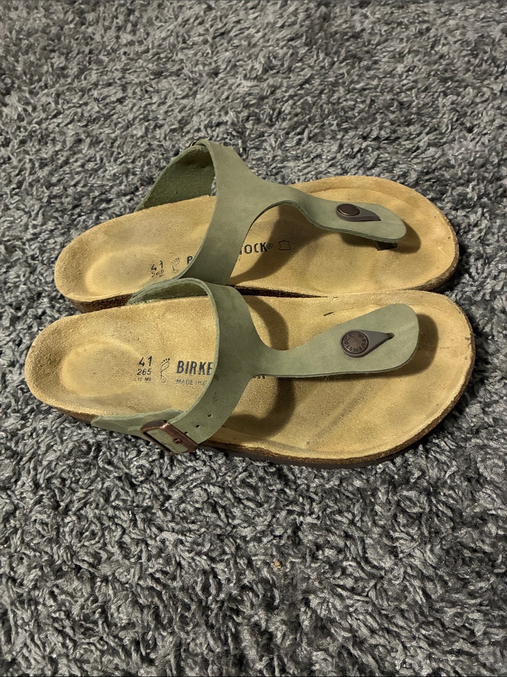 Olive Birkenstock sandals - Picture 2 of 7